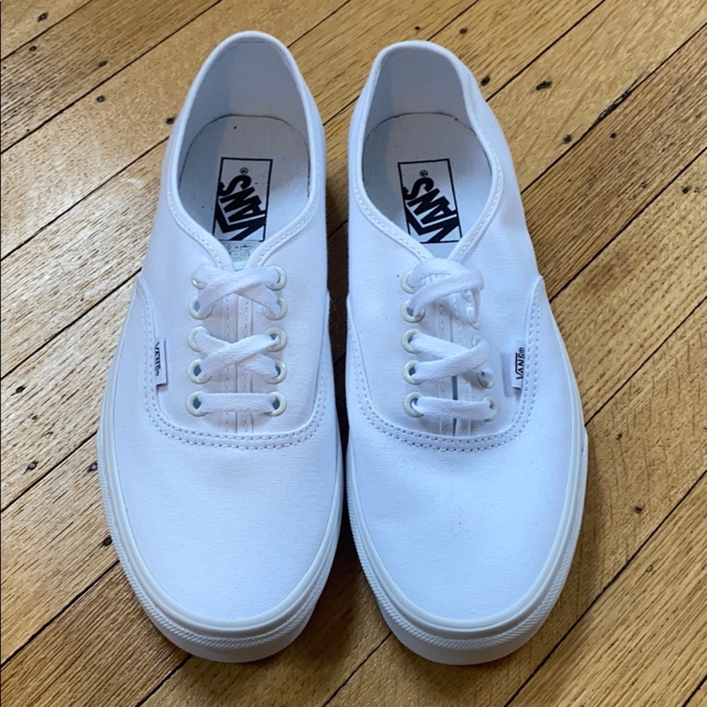 Vans NEVER WORN authentic all white